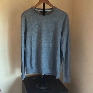 Banana Republic Men's Gray Crewneck Sweater